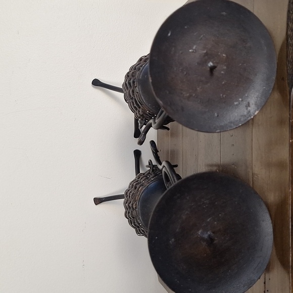 Pair Of Wrought Iron And Brown Wicker Candle Holders - Picture 6 of 10